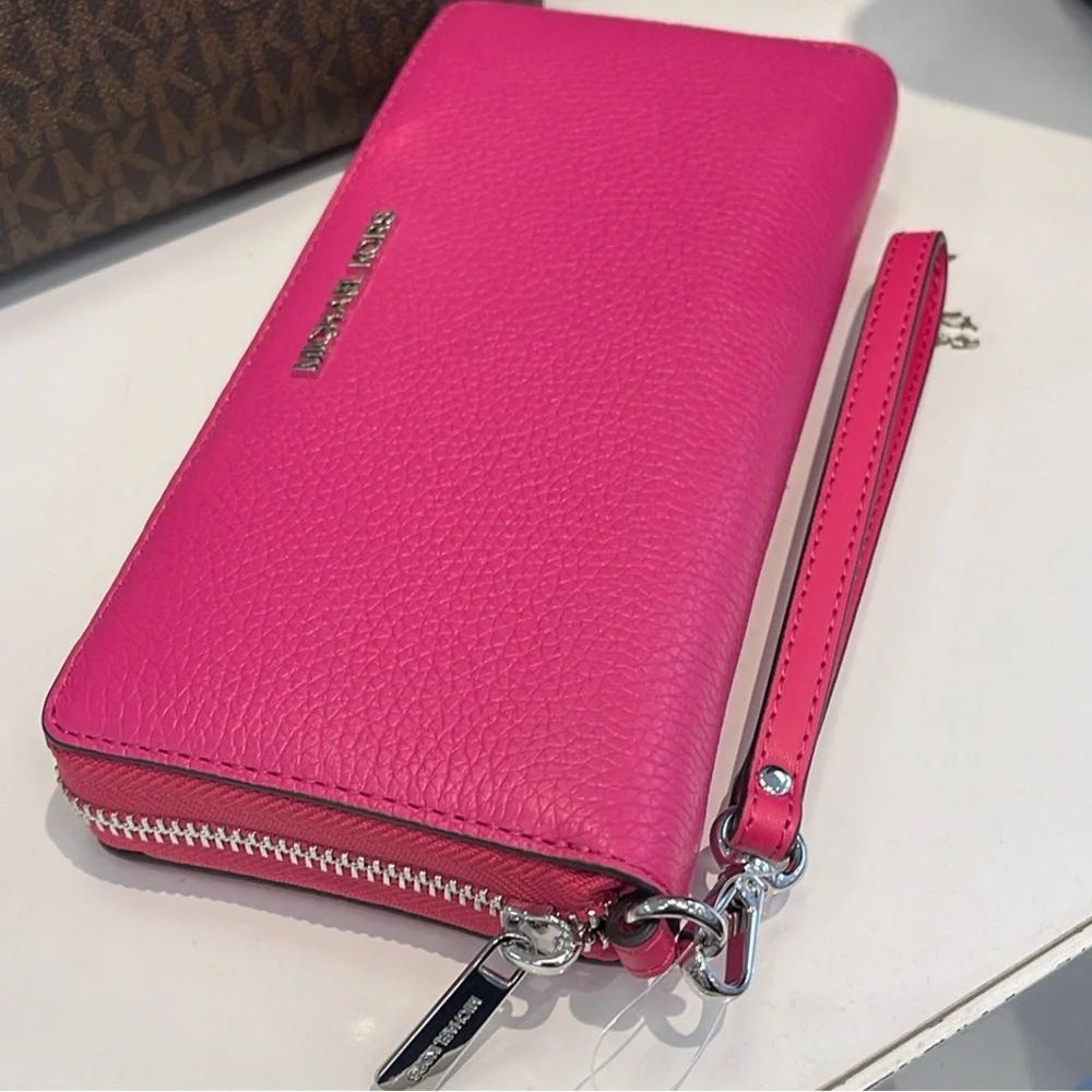 MICHAEL KORS JST Leather Continental Wristlet Phone Case Wallet 
Dragonfruit NWT - Picture 3 of 16